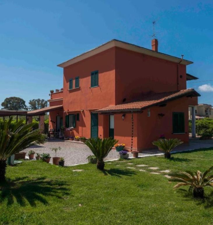 La Locanda Di Andrea Il Pescatore Panzió Borgo Montenero Kültér fotó